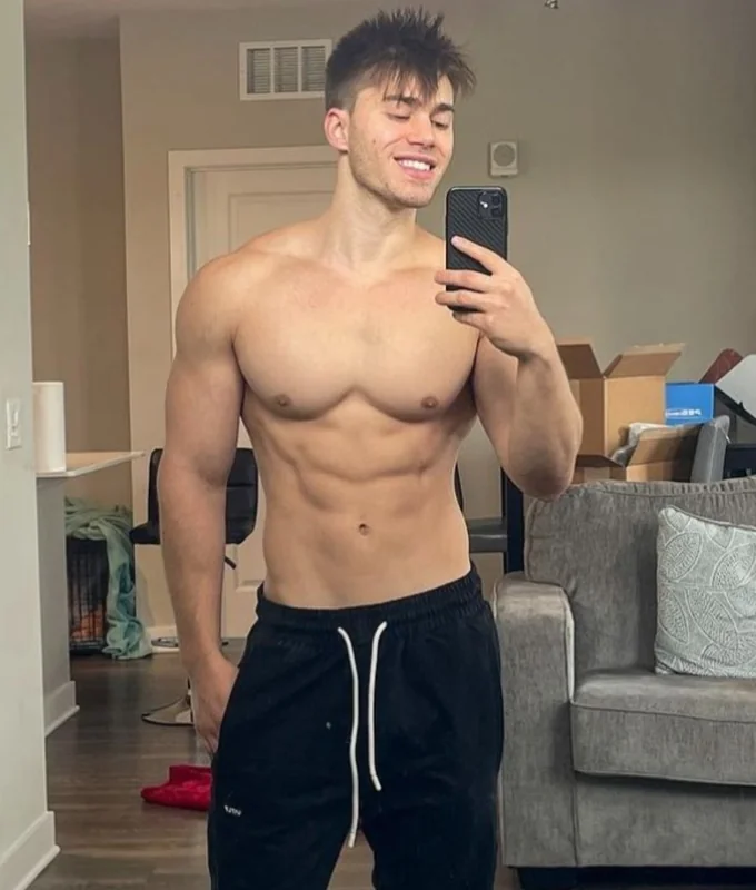 Aaron - OnlyFans Creator Profile Picture