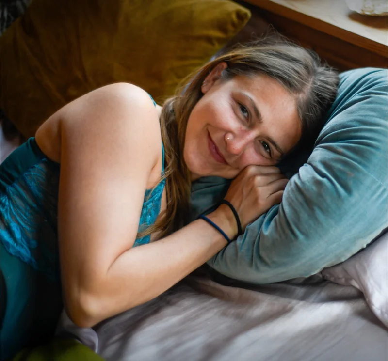 Bella OnlyFans Profile