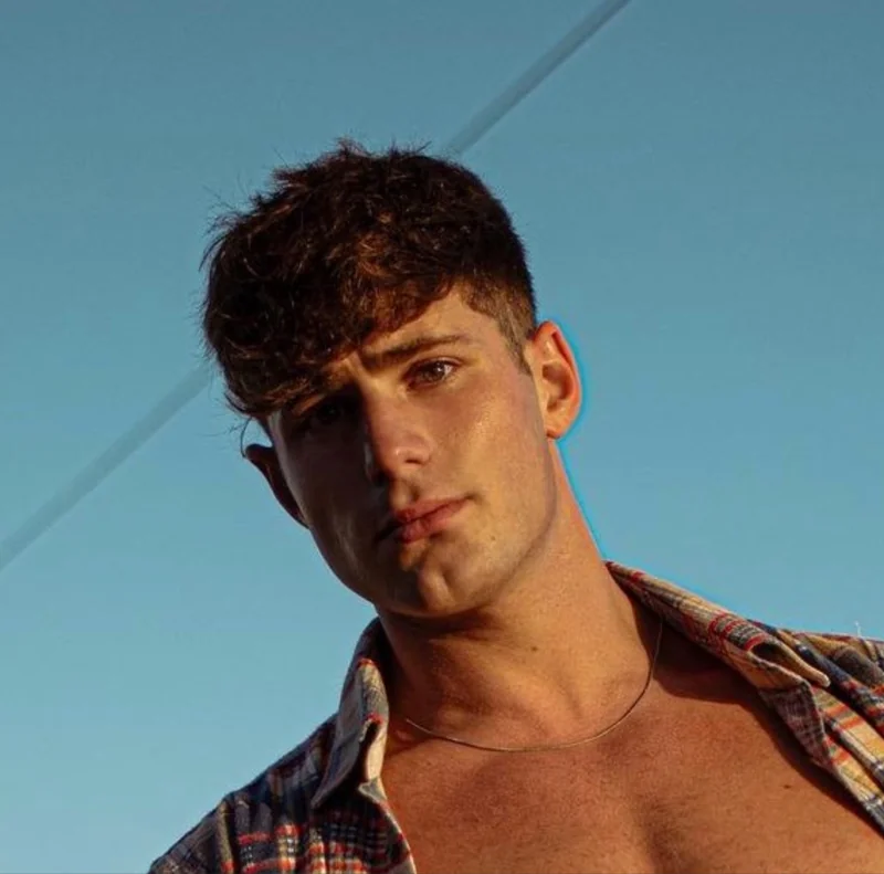 Alex Grant - OnlyFans Creator Profile Picture