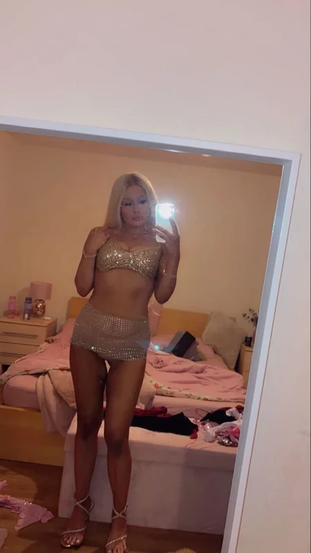 Amy British Blonde - OnlyFans Creator Profile Picture