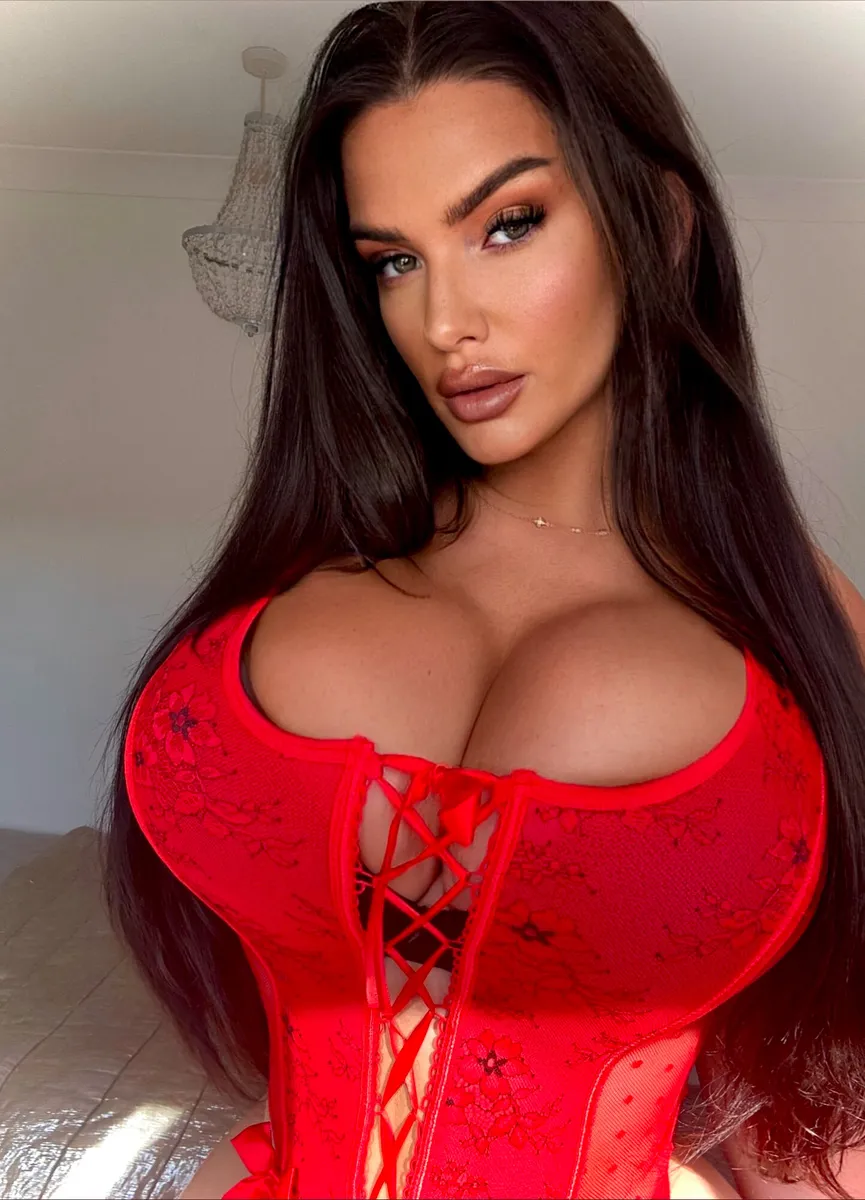 Angelica Sharpe OnlyFans Profile