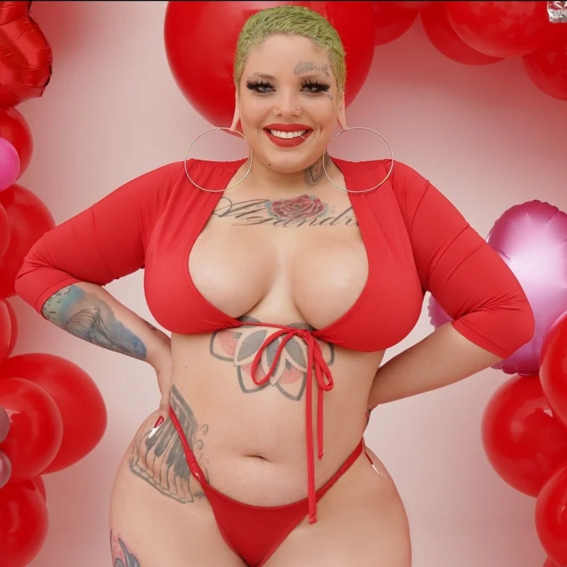 Aria Pink - OnlyFans Creator Profile Picture