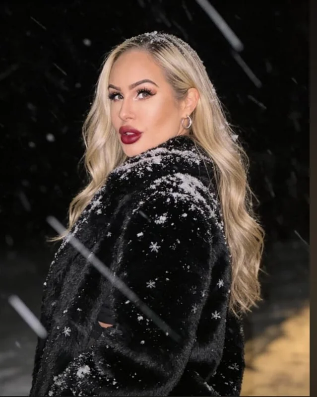 The whole F A M I L Y - OnlyFans Creator Profile Picture