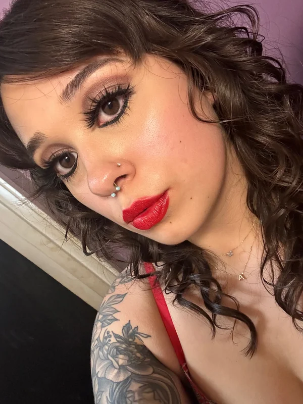 Athenaaa - OnlyFans Creator Profile Picture