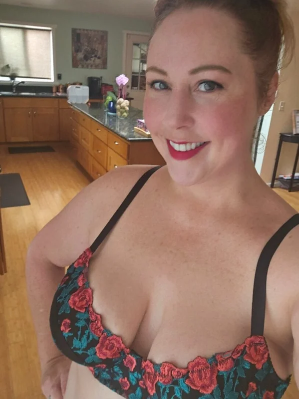 Ava Stone - OnlyFans Creator Profile Picture