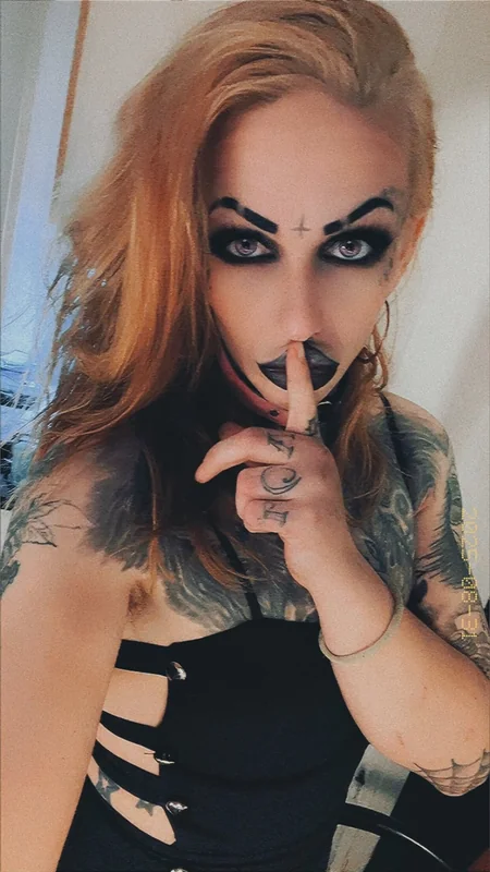 BaarbieDooll OnlyFans Profile