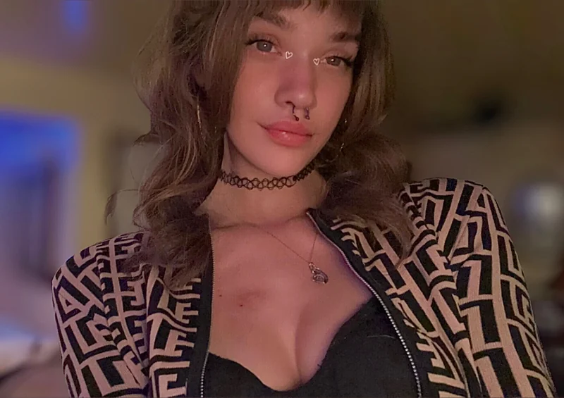 ari OnlyFans Profile