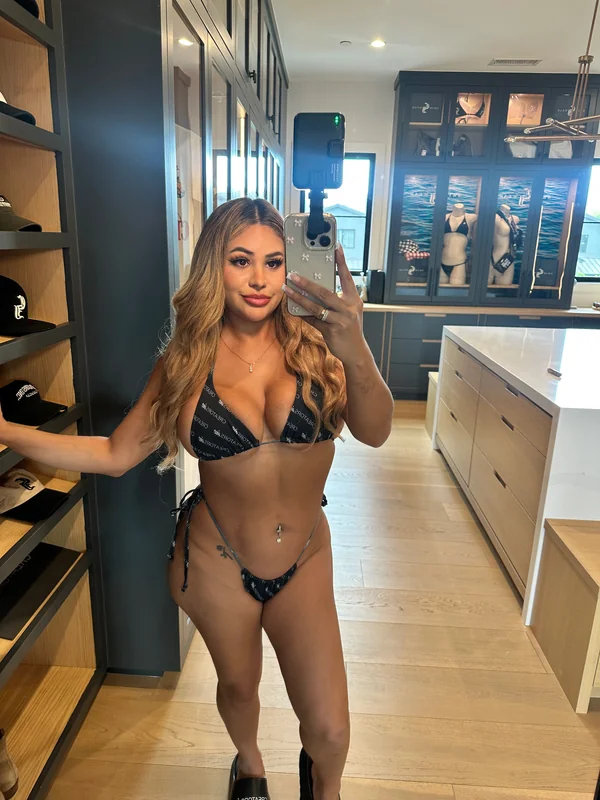 ash OnlyFans Profile