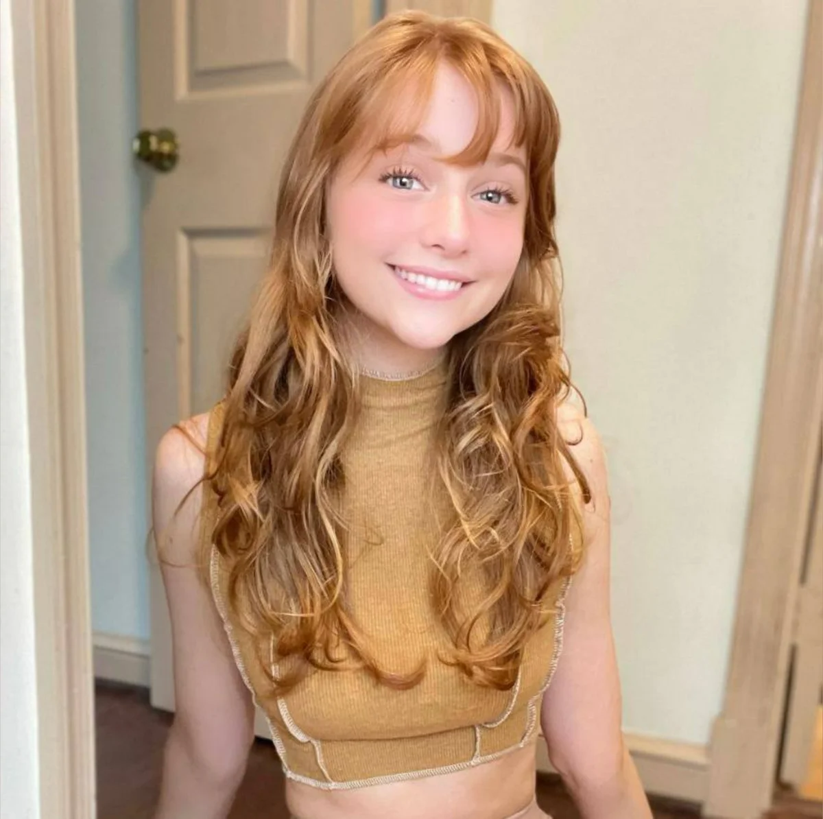 Bella OnlyFans Profile