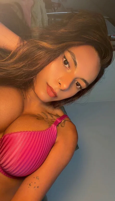 Myra OnlyFans Profile