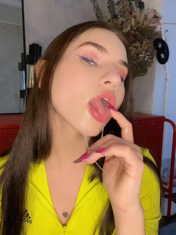 Candycottty OnlyFans Profile