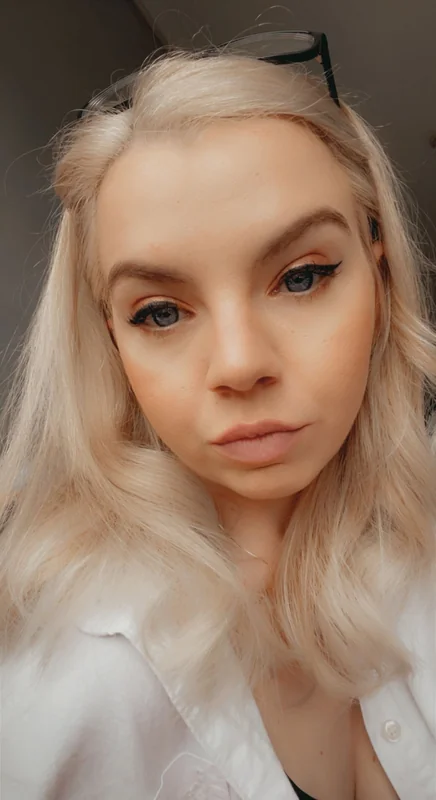 Carla1611 OnlyFans Profile