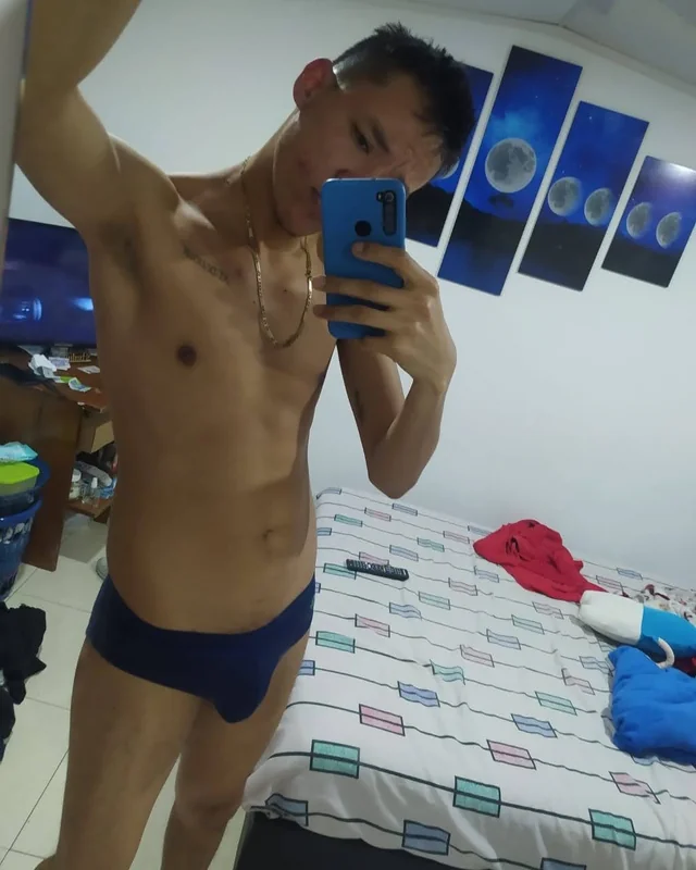 Carlos2648 OnlyFans Profile