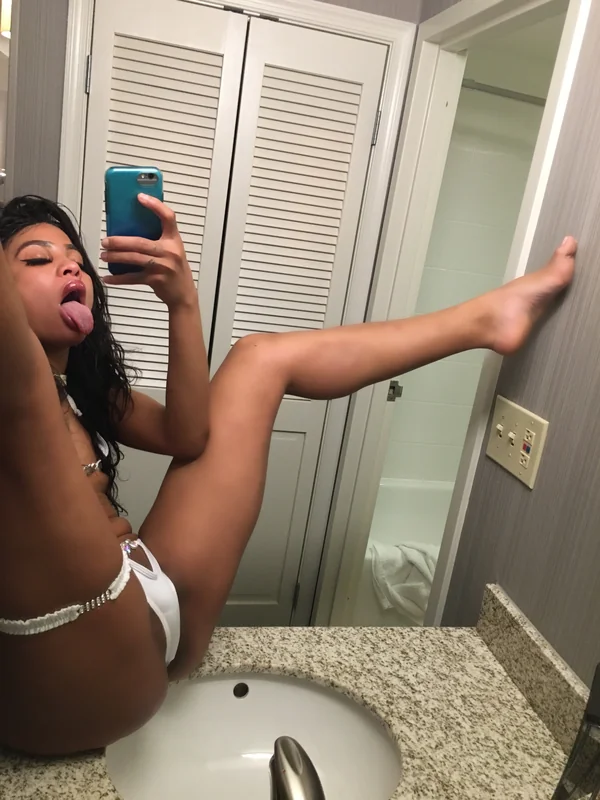 Cassaleyna OnlyFans Profile