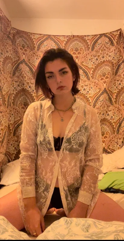 holly OnlyFans Profile