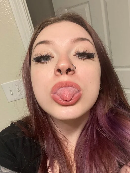 3 - OnlyFans Creator Profile Picture