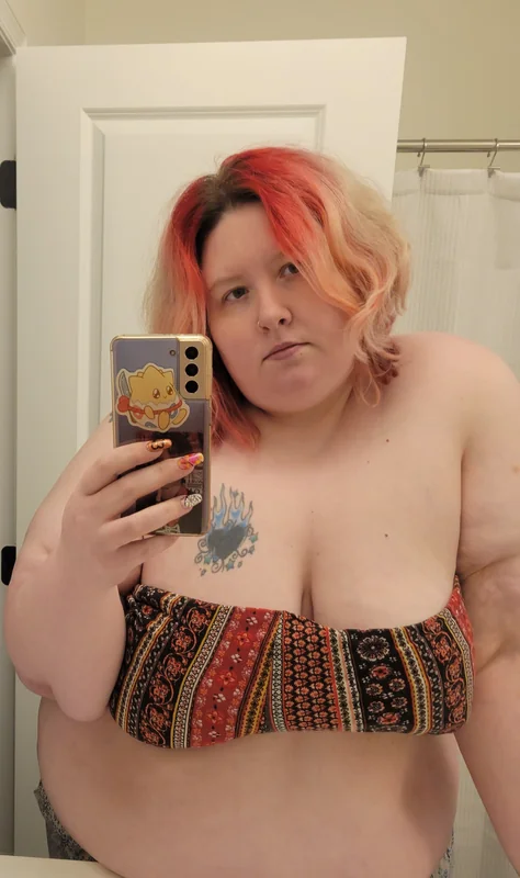 CosmicMochi OnlyFans Profile