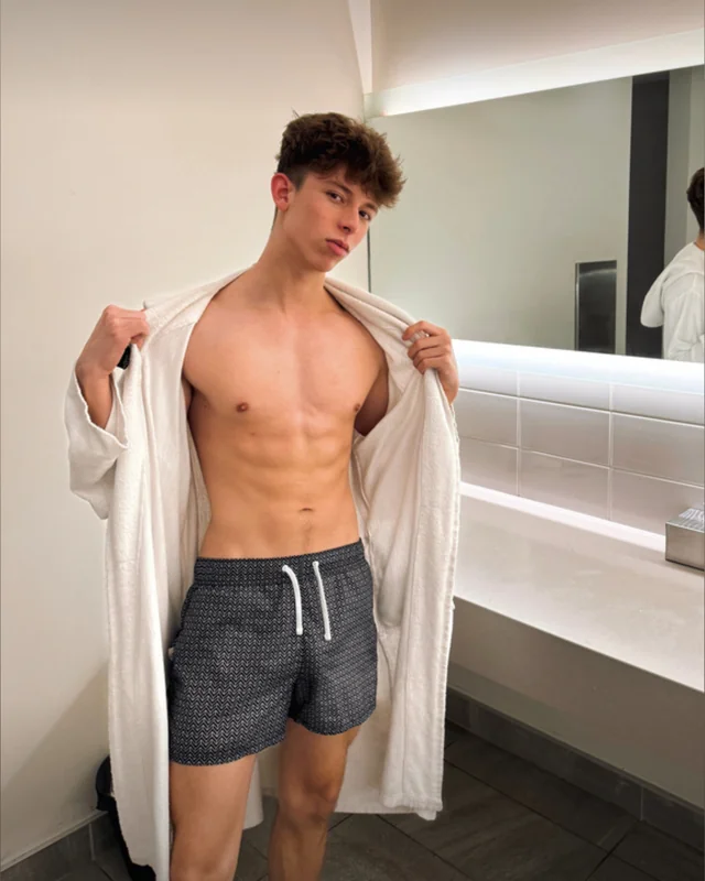 Cutie.Zack OnlyFans Profile