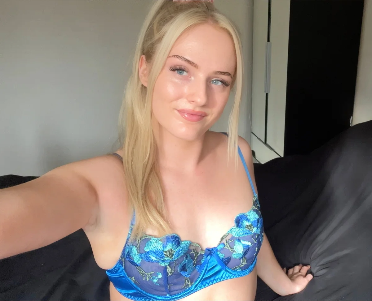 April (@cutiebooty.x) OnlyFans fitness (gym girl) creator profile photo