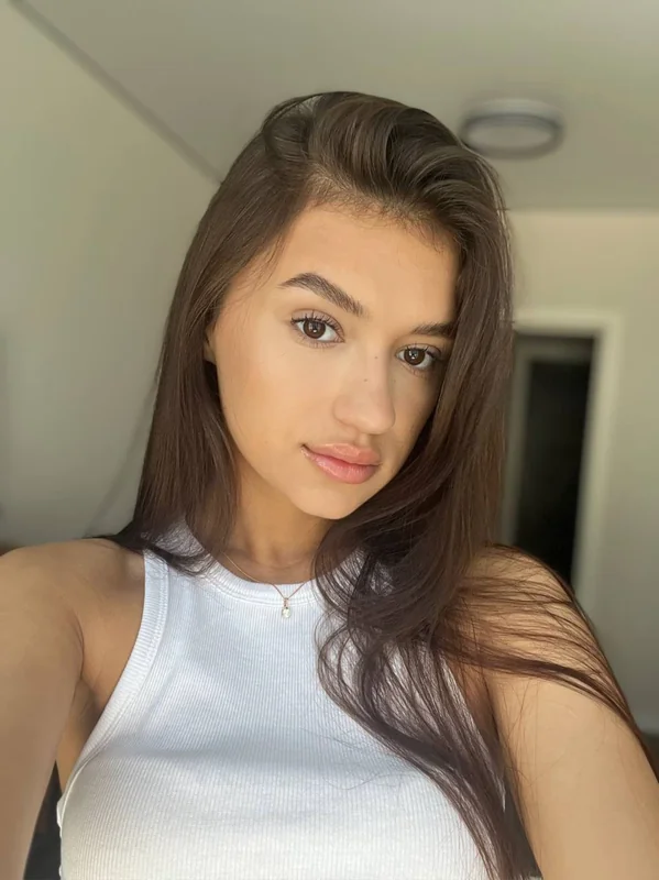 Dari OnlyFans Profile