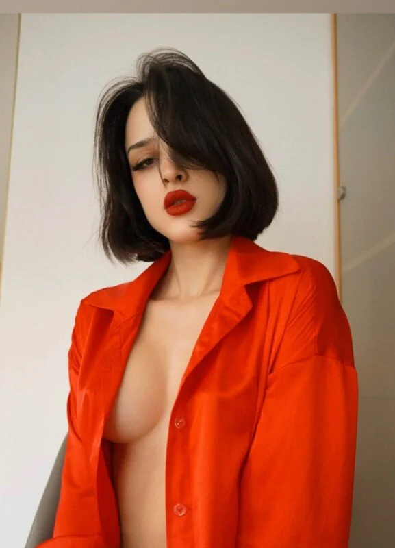 Lory OnlyFans Profile