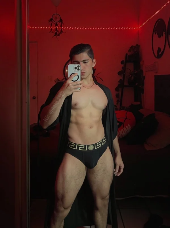 Eduardo Mendoza OnlyFans Profile