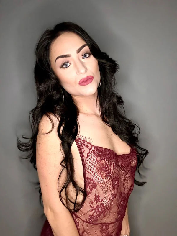 Ell OnlyFans Profile