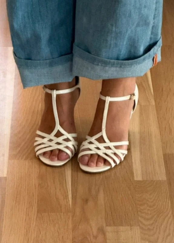 EllaBella OnlyFans Profile