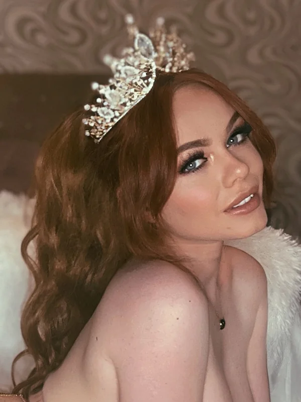 Ella Hughes OnlyFans Profile