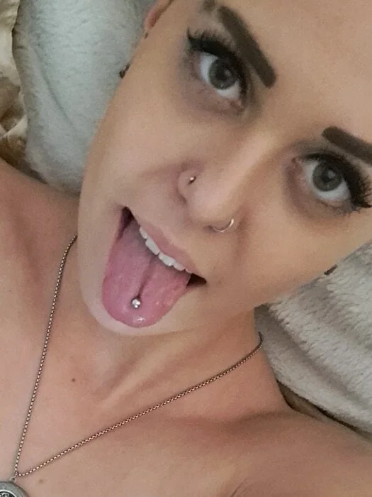 Ellahxtwin OnlyFans Profile