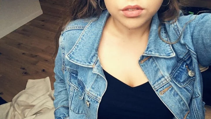 Ellemolyneuxx OnlyFans Profile