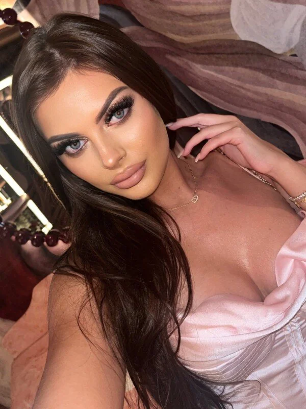 ellenelizabethx OnlyFans Profile