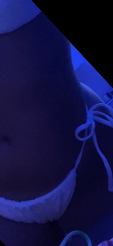 elleybabe OnlyFans Profile