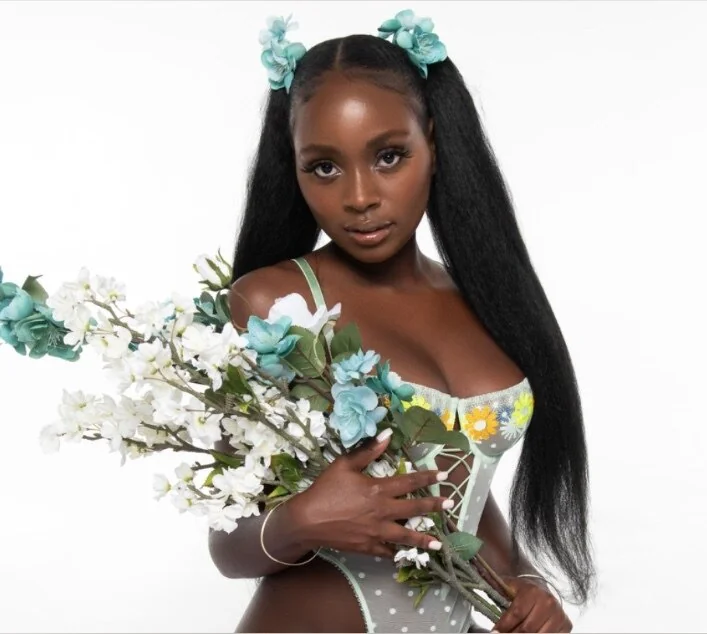 Elsieyalater OnlyFans Profile