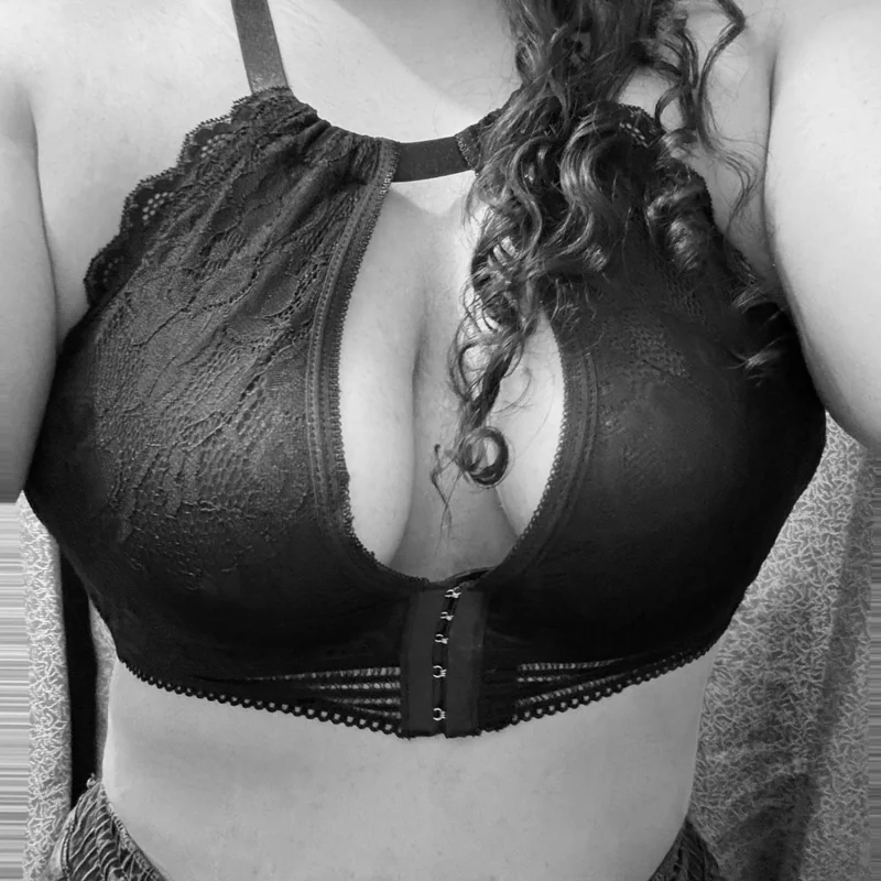 Ely love OnlyFans Profile