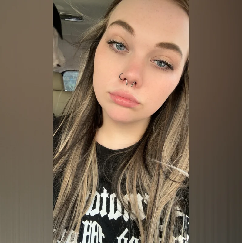 Emma OnlyFans Profile