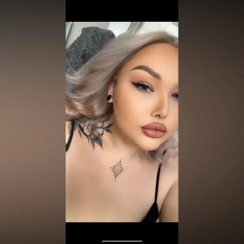 Ember OnlyFans Profile