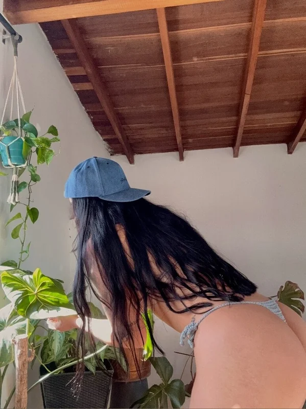 MarianaV OnlyFans Profile