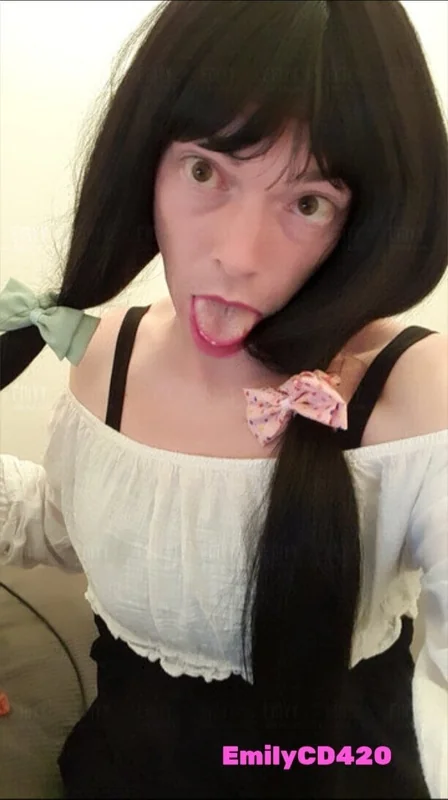 EmilyCD420 OnlyFans Profile