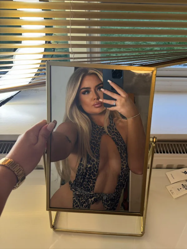 Emily Marlor OnlyFans Profile