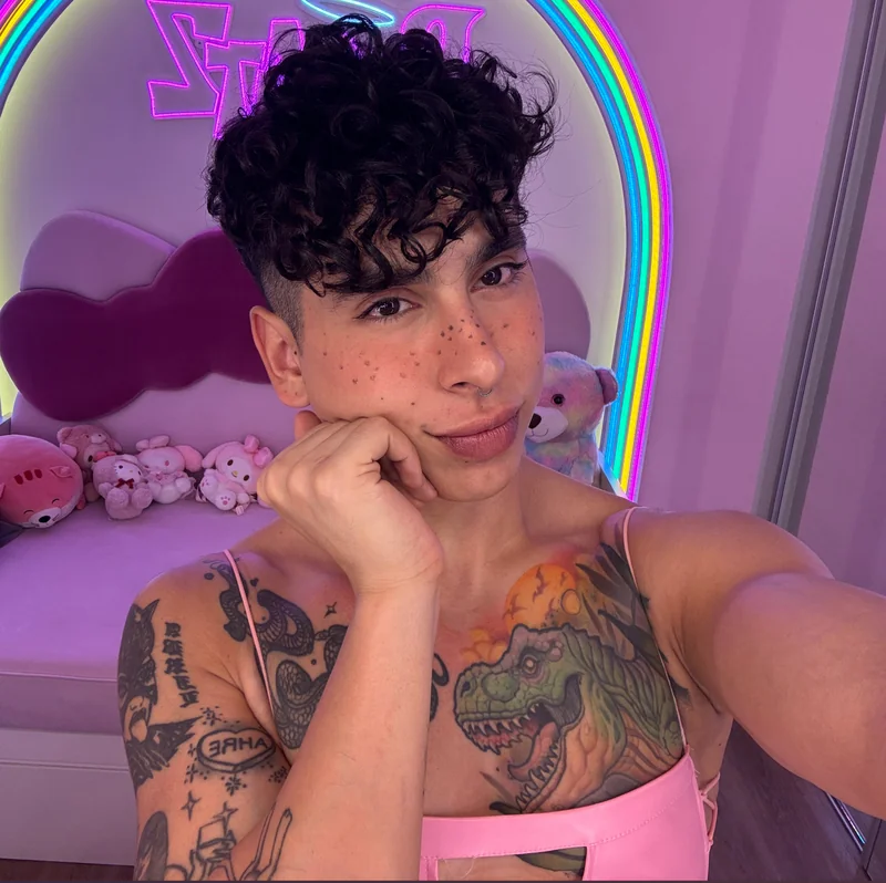 Emi Vela - OnlyFans Creator Profile Picture
