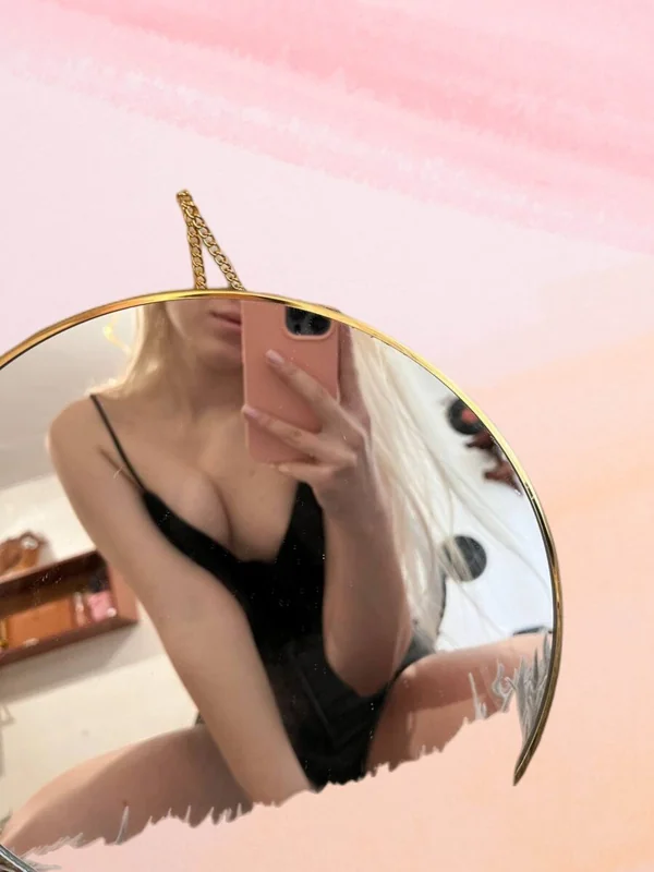 Eveline - OnlyFans Creator Profile Picture