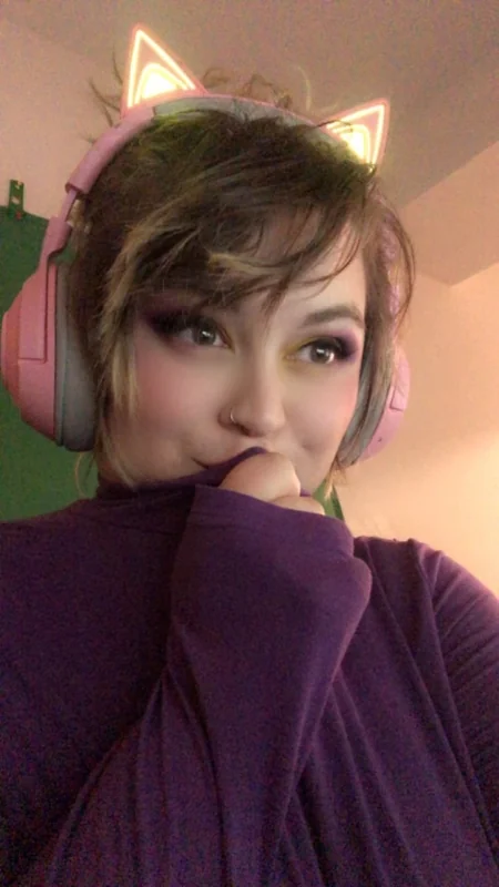 Fineapplehonk - OnlyFans Creator Profile Picture