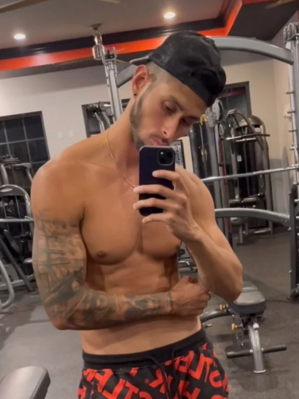 Fitskywalker OnlyFans Profile