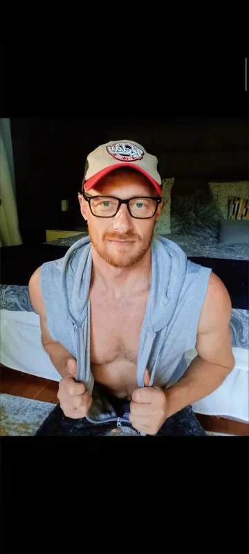 Maybe40botttom OnlyFans Profile