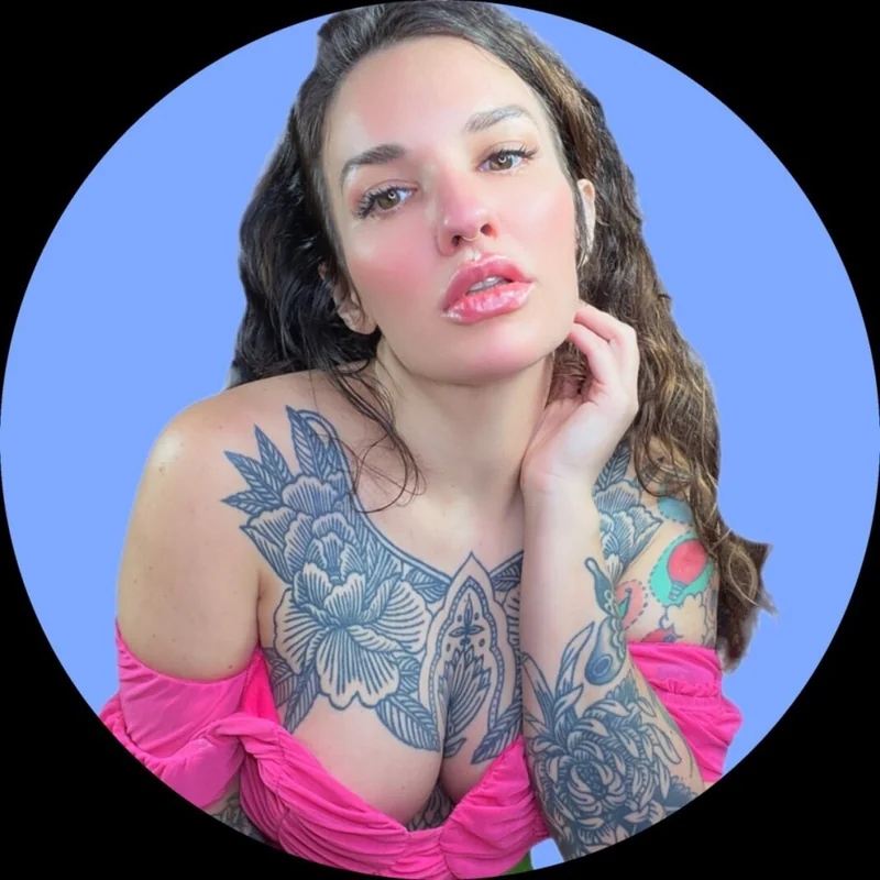 Goddess Gia Isabella OnlyFans Profile
