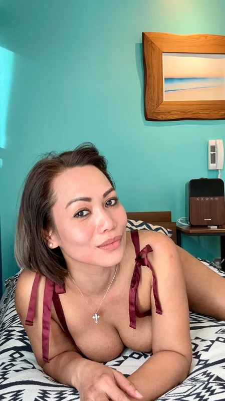 Gigi the Sexy Grandma OnlyFans Profile