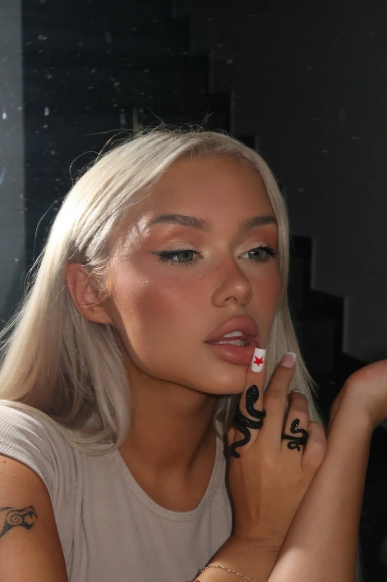 ela (@gwendolynceline) OnlyFans streamer creator profile photo