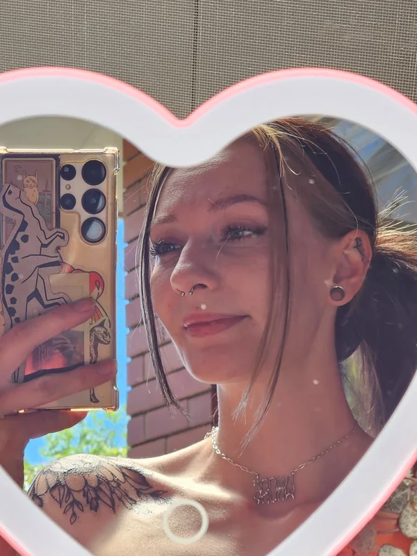 H0rnyhamburger - OnlyFans Creator Profile Picture