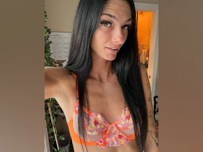 Hailey Nicole OnlyFans Profile